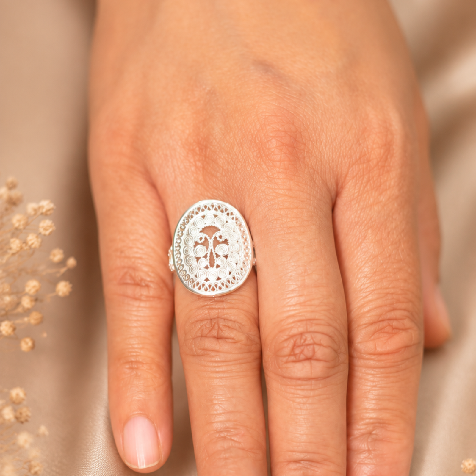 925 Vintage Style Filigree Ring - Image 3
