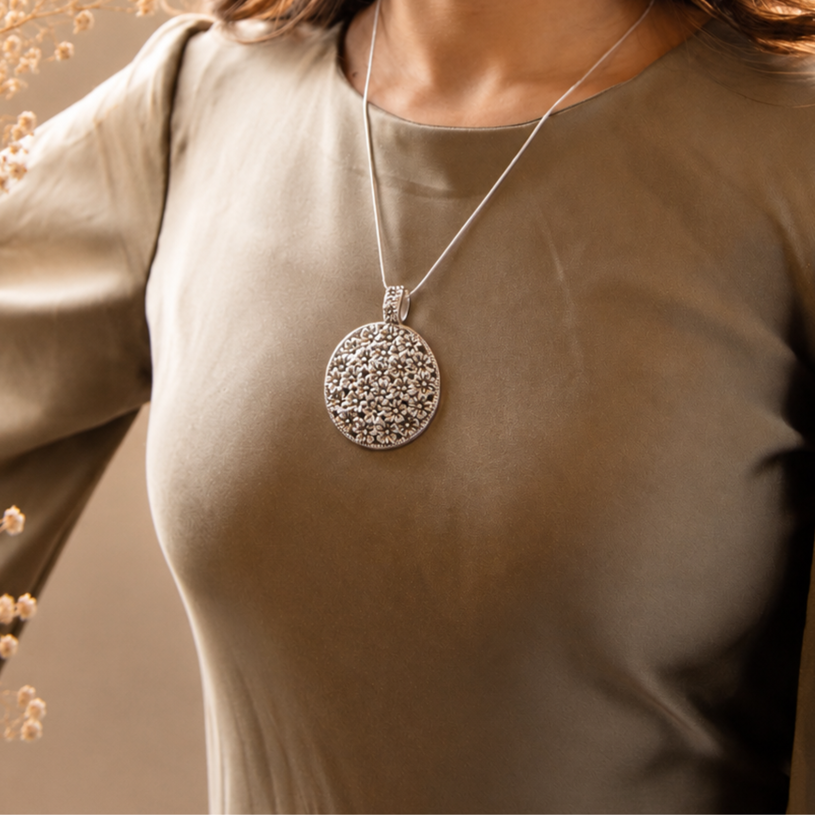 Floral Pendant Necklace - Image 2